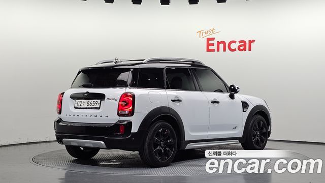 Mini Countryman 2019 — photo 2