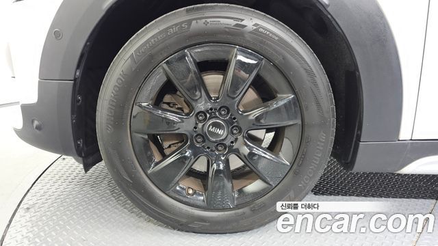 Mini Countryman 2019 — photo 5