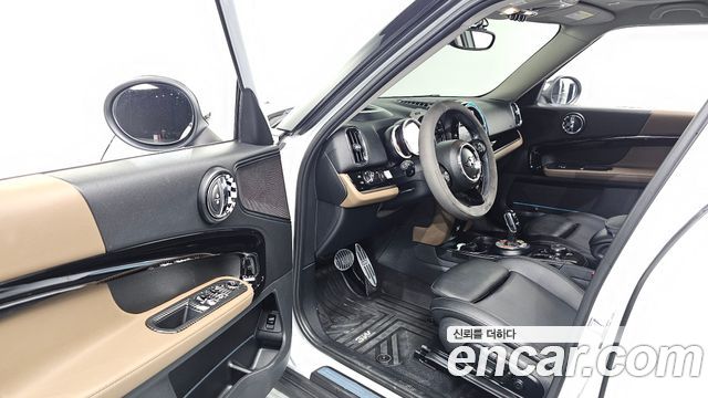 Mini Countryman 2019 — photo 13