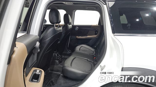 Mini Countryman 2019 — photo 18