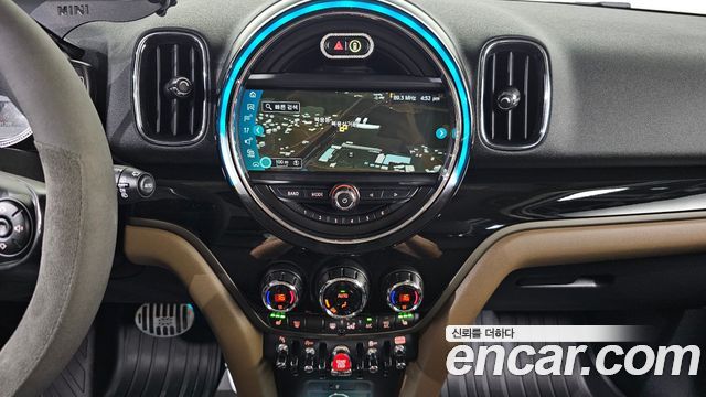 Mini Countryman 2019 — photo 19