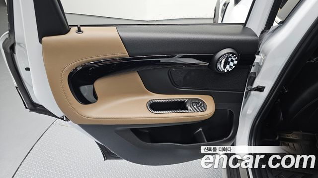 Mini Countryman 2019 — photo 15