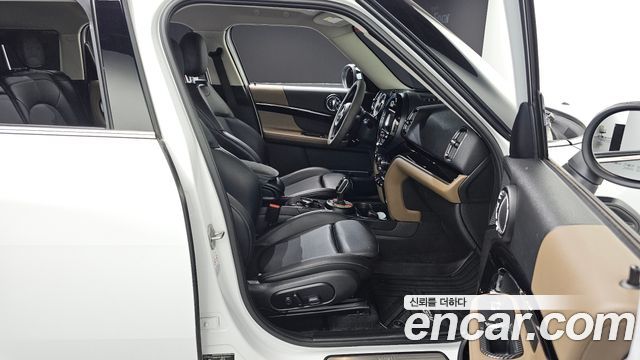 Mini Countryman 2019 — photo 16