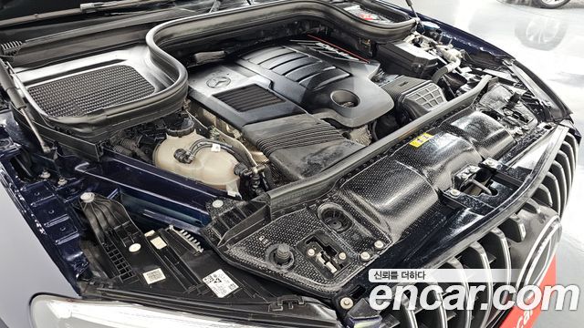Mercedes-Benz GLE-Class 2021 — photo 6