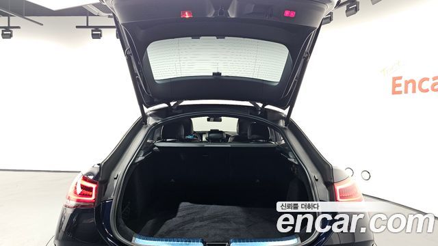 Mercedes-Benz GLE-Class 2021 — photo 24