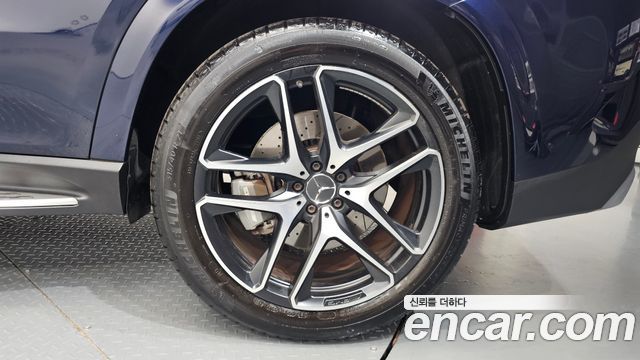 Mercedes-Benz GLE-Class 2021 — photo 7
