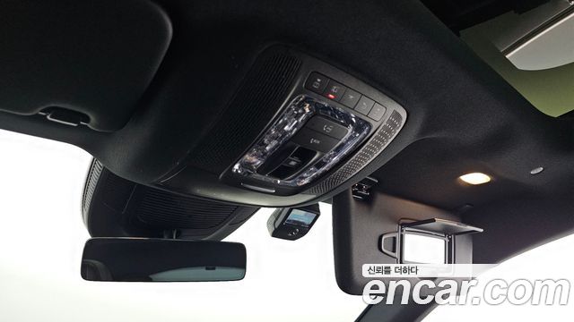 Mercedes-Benz GLE-Class 2021 — photo 27