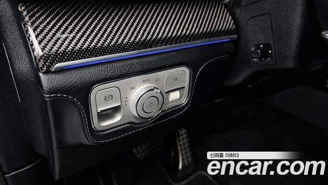 Mercedes-Benz GLE-Class 2021 — photo 29