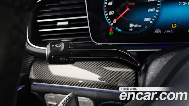 Mercedes-Benz GLE-Class 2021 — photo 30