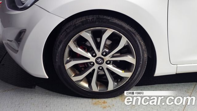 Hyundai AVANTE 2014 — photo 5