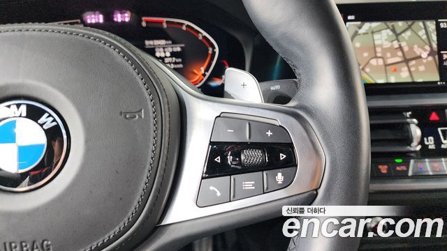 BMW 4-Series 2021 — photo 23