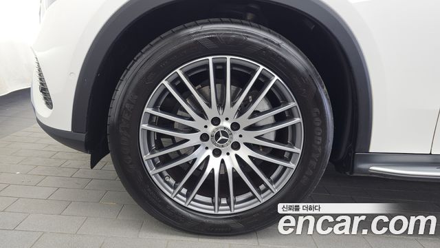 Mercedes-Benz GLC-Class 2024 — photo 5