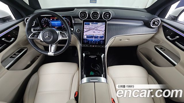 Mercedes-Benz GLC-Class 2024 — photo 10