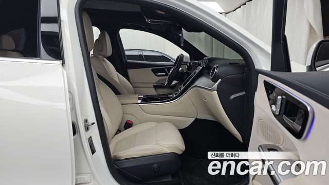 Mercedes-Benz GLC-Class 2024 — photo 17