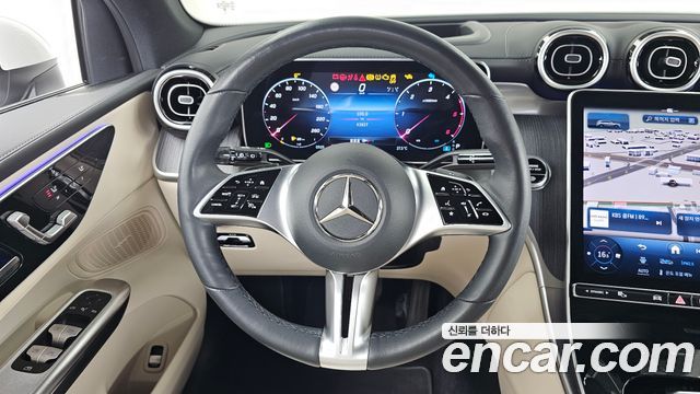 Mercedes-Benz GLC-Class 2024 — photo 19
