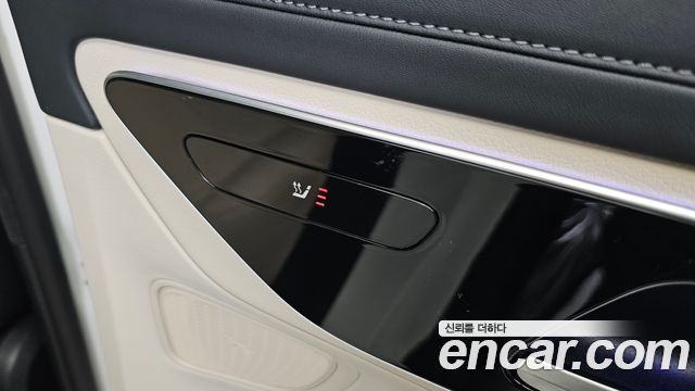 Mercedes-Benz GLC-Class 2024 — photo 25