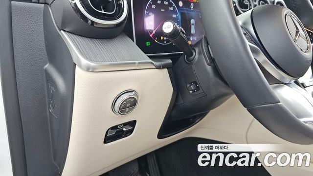 Mercedes-Benz GLC-Class 2024 — photo 29