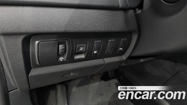 Renault Korea SM3 2011 — photo 19