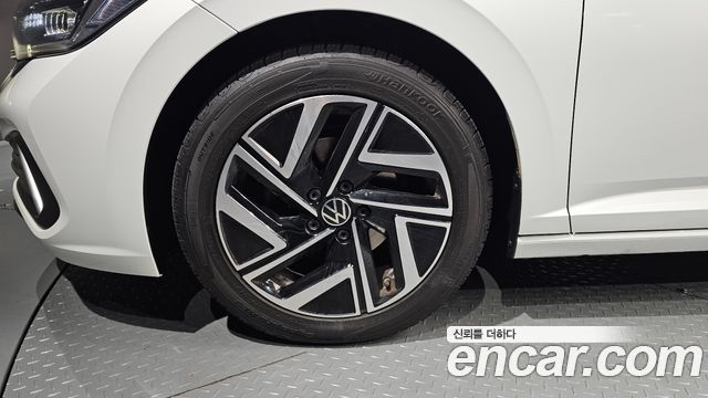 Volkswagen Jetta 2023 — photo 5