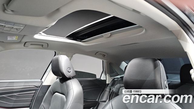 Volkswagen Jetta 2023 — photo 25