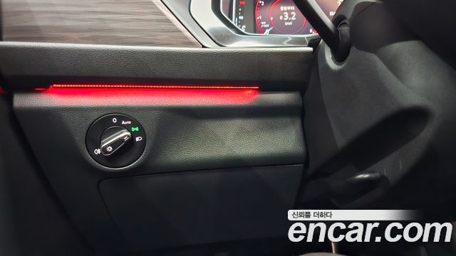 Volkswagen Jetta 2023 — photo 27