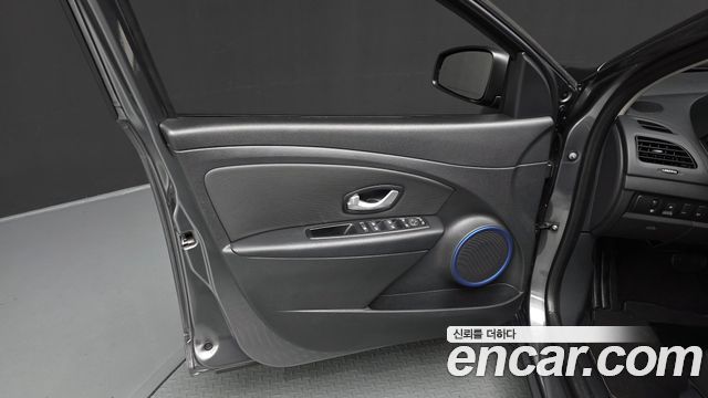 Renault Korea SM3 2020 — photo 14