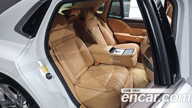 Genesis G90 2022 — photo 17