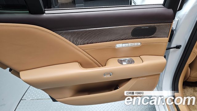 Genesis G90 2022 — photo 15