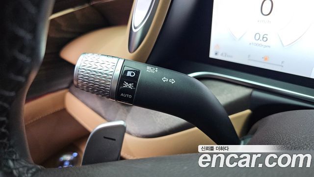 Genesis G90 2022 — photo 35