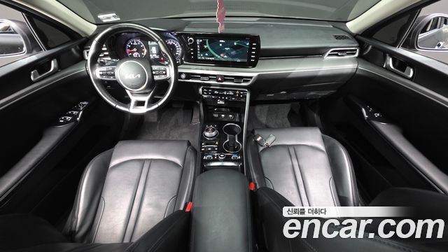 Kia K5 2022 — photo 10