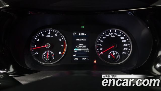 Kia K5 2022 — photo 11