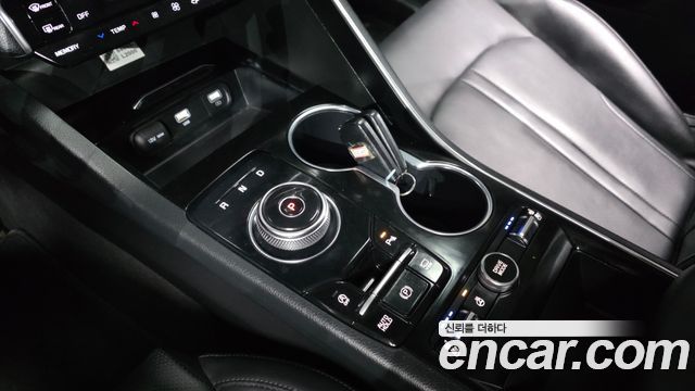 Kia K5 2022 — photo 12
