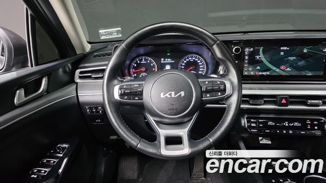 Kia K5 2022 — photo 20