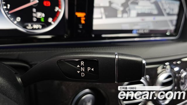 Mercedes-Benz S-Class 2016 — photo 9