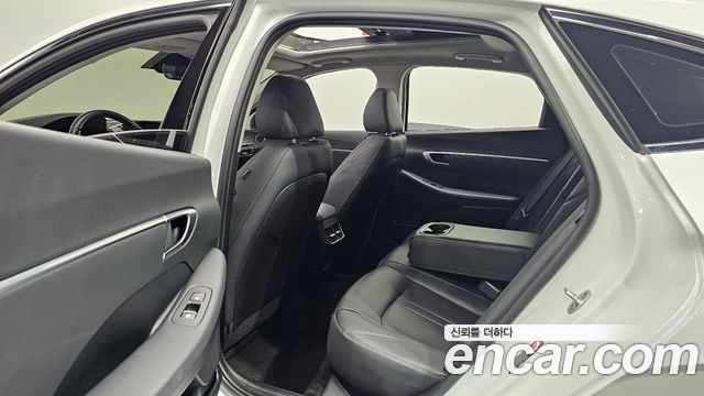Hyundai Sonata 2020 — photo 17