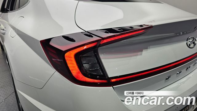 Hyundai Sonata 2020 — photo 9
