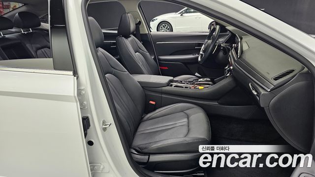 Hyundai Sonata 2020 — photo 16
