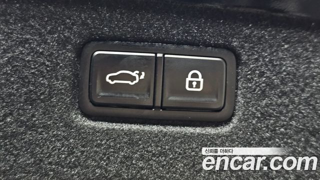 Kia K9 2023 — photo 21