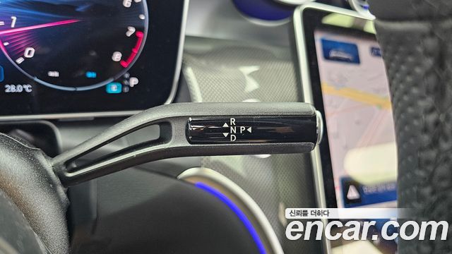 Mercedes-Benz GLC-Class 2026 — photo 12