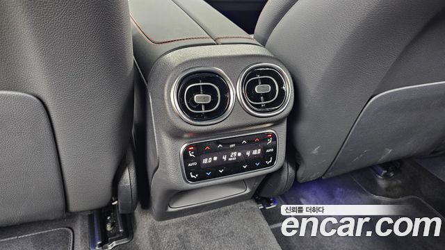 Mercedes-Benz GLC-Class 2026 — photo 31