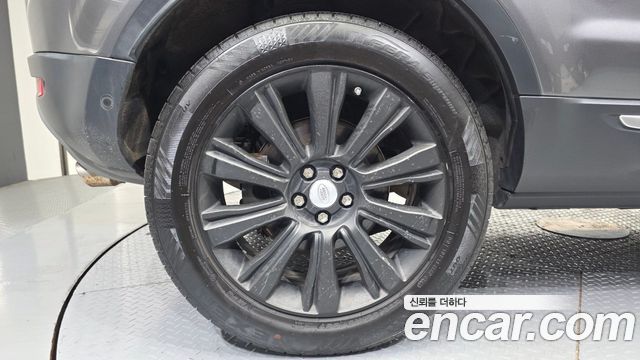Land Rover Range Rover Evoque 2018 — photo 5