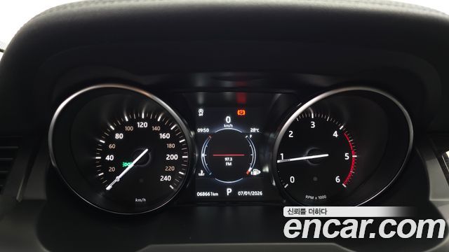 Land Rover Range Rover Evoque 2018 — photo 11