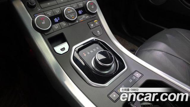 Land Rover Range Rover Evoque 2018 — photo 12