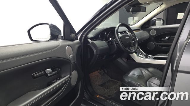 Land Rover Range Rover Evoque 2018 — photo 13