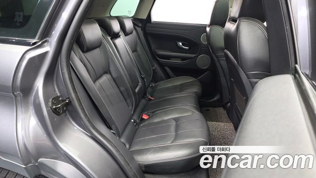 Land Rover Range Rover Evoque 2018 — photo 17