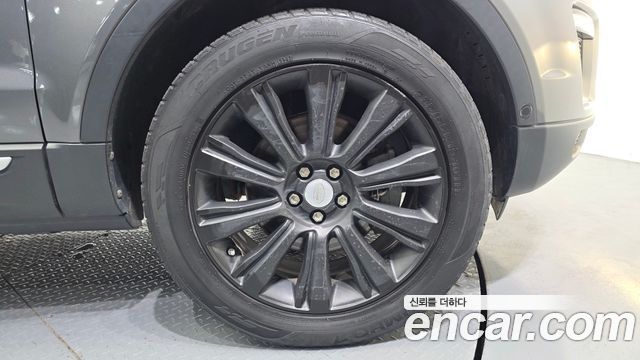 Land Rover Range Rover Evoque 2018 — photo 7