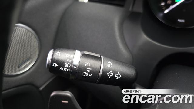 Land Rover Range Rover Evoque 2018 — photo 27