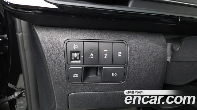 Hyundai Staria 2025 — photo 13
