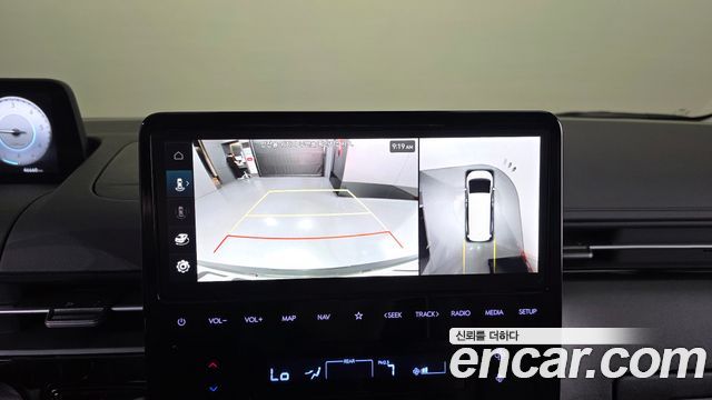 Hyundai Staria 2025 — photo 16