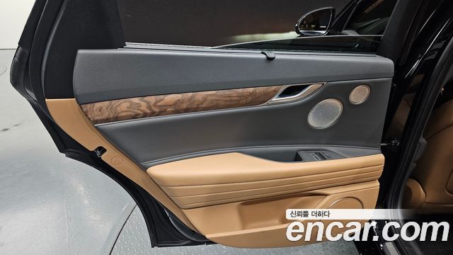 Genesis G80 2022 — photo 15